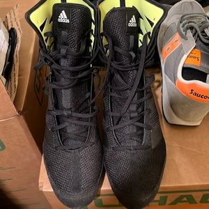 Mens Addidas Black Hog 3 boxing shoes Sz 11
